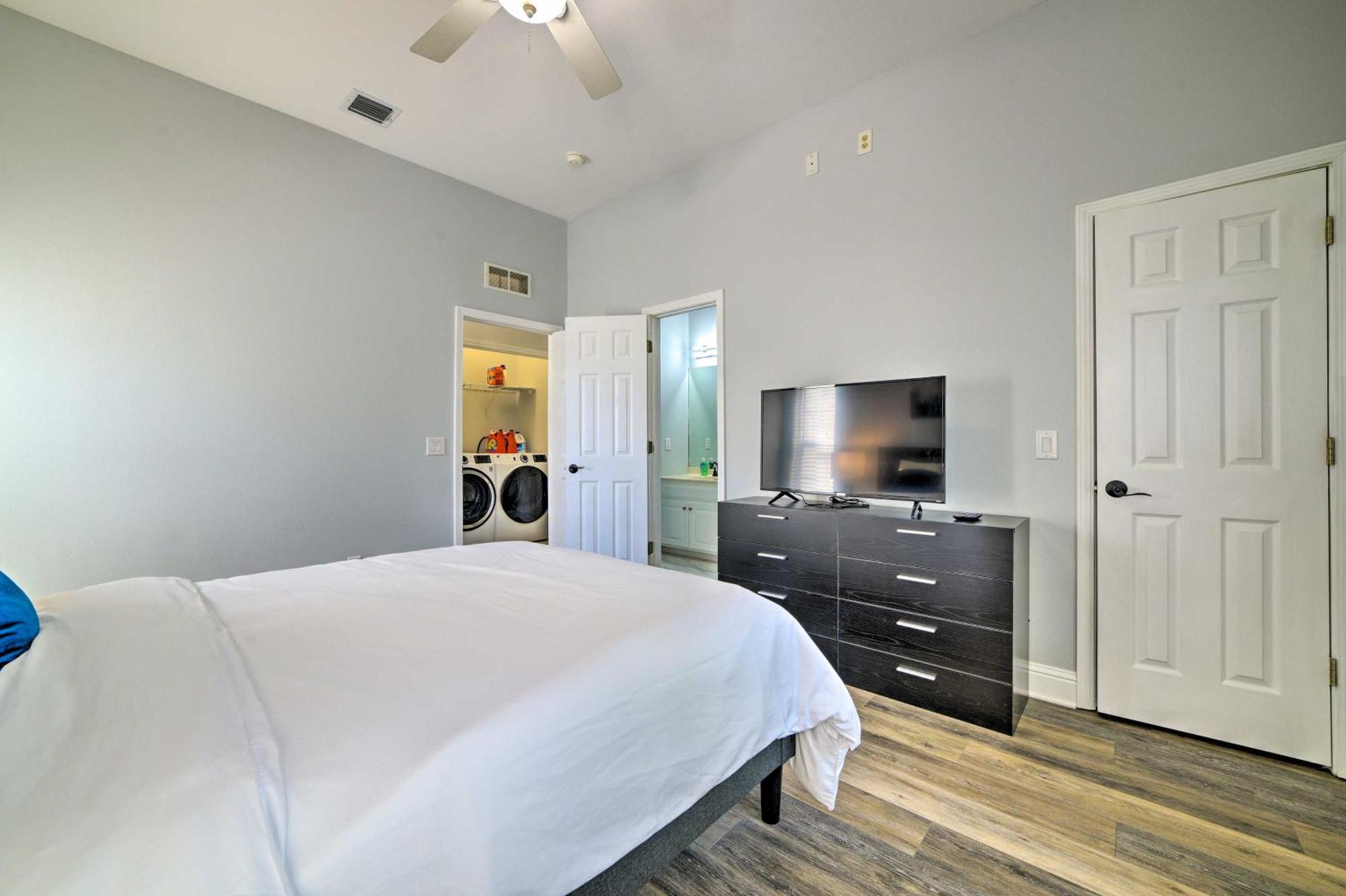 Sunny Pcb Home With Balcony Steps To The Beach! Panama City Beach Buitenkant foto